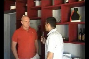 “Il vino è una macchina per pensare”. Così parlò Sandro Chia, artista di fama internazionale e vigneron in quel di Montalcino a Castello di Romitorio